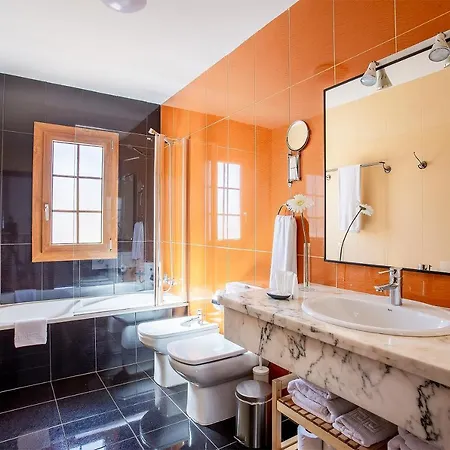 Sleeps 8 With Pool And Wifi Vila *
