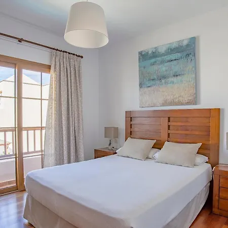 Sleeps 8 With Pool And Wifi Villa Costa Teguise